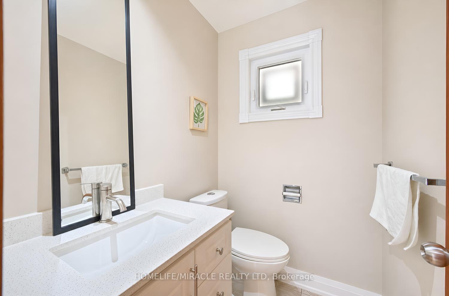 Photo 19 of 8 Loire Court, Etobicoke, West Humber-Clairville — HOMEH