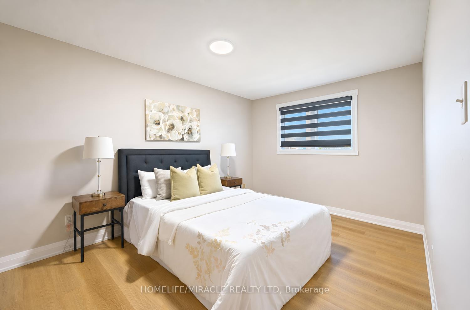Photo 24 of 8 Loire Court, Etobicoke, West Humber-Clairville — HOMEH