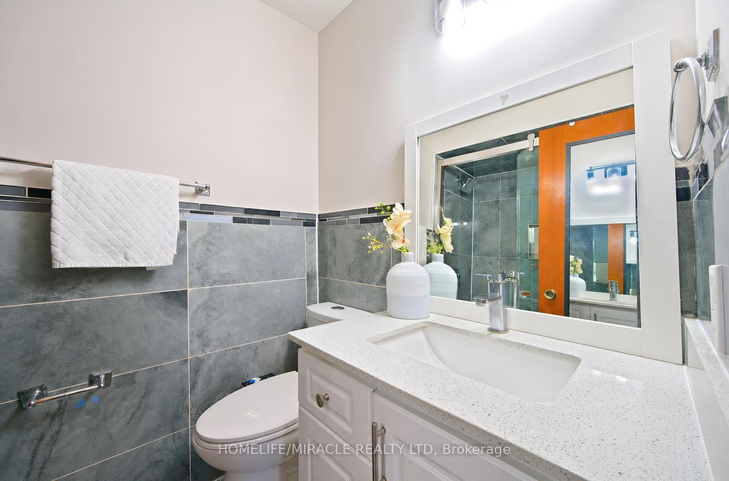 Photo 27 of 8 Loire Court, Etobicoke, West Humber-Clairville — HOMEH