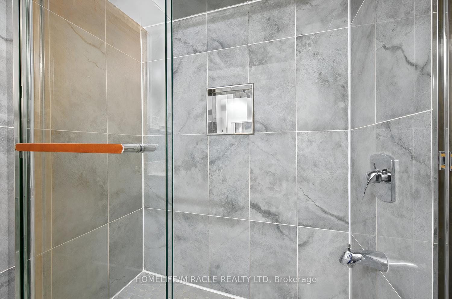 Photo 28 of 8 Loire Court, Etobicoke, West Humber-Clairville — HOMEH