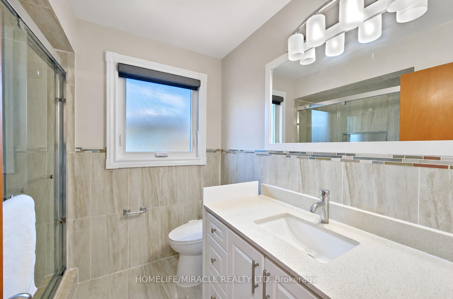Photo 36 of 8 Loire Court, Etobicoke, West Humber-Clairville — HOMEH