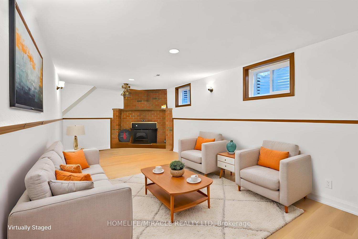 Photo 39 of 8 Loire Court, Etobicoke, West Humber-Clairville — HOMEH