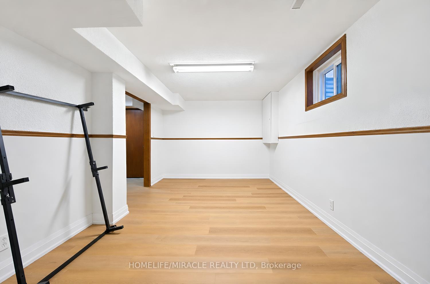 Photo 44 of 8 Loire Court, Etobicoke, West Humber-Clairville — HOMEH