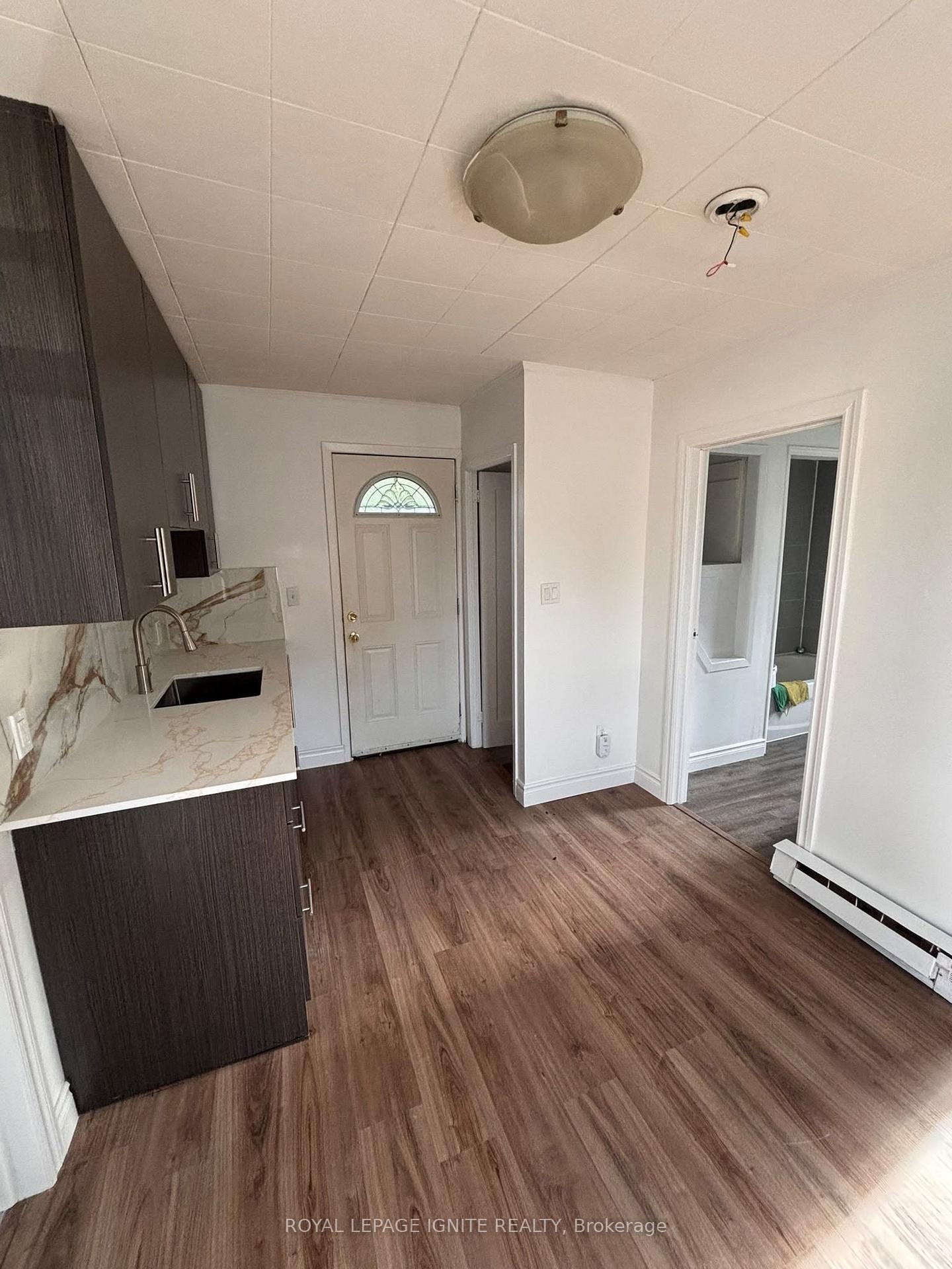 Photo 4 of Unit 3, 178 Park Road N, Oshawa, McLaughlin — HOMEH