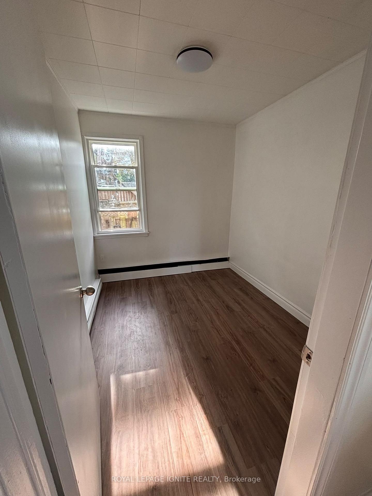 Photo 7 of Unit 3, 178 Park Road N, Oshawa, McLaughlin — HOMEH