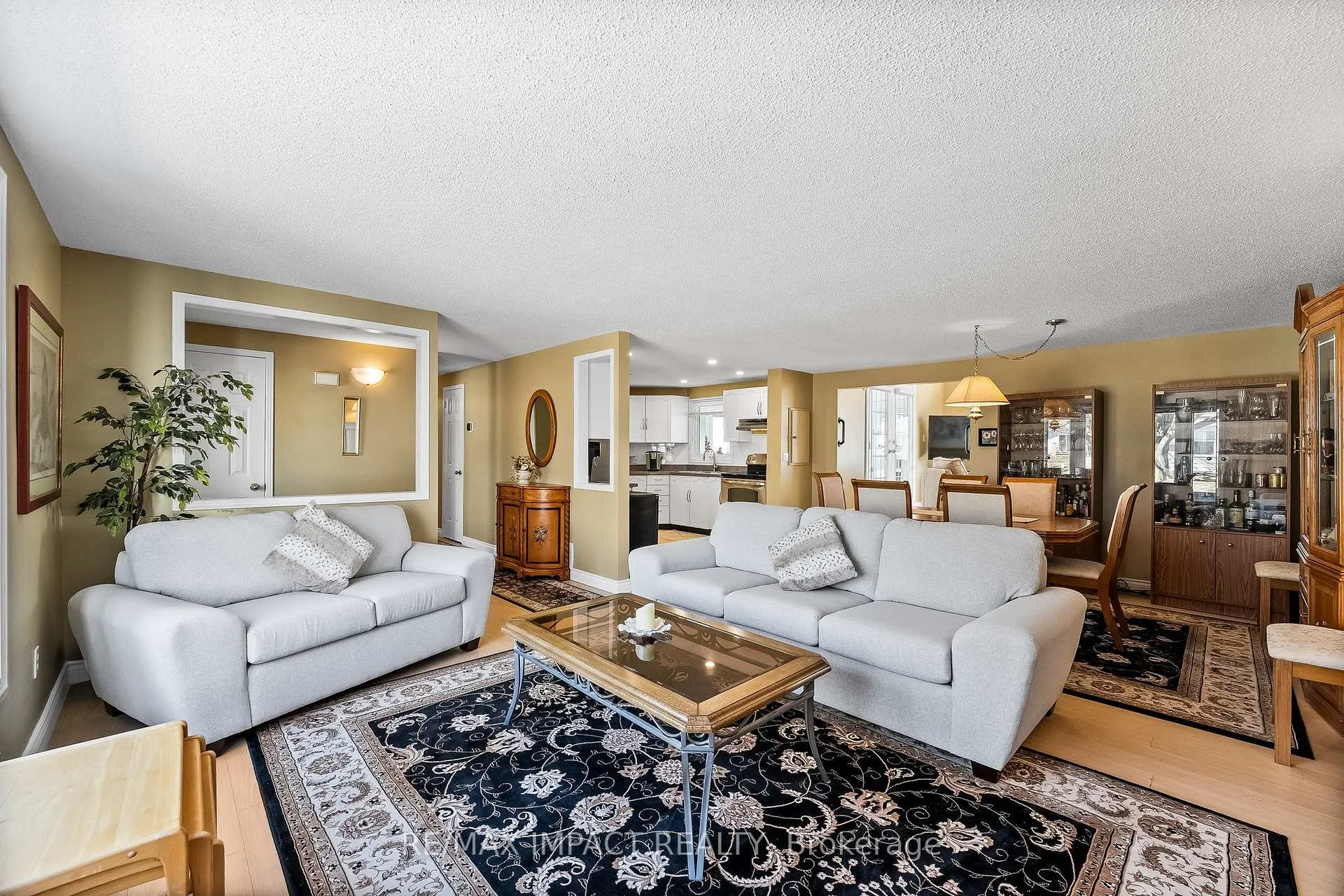 Photo 9 of 19 Bluffs Road, Clarington, Newcastle — HOMEH