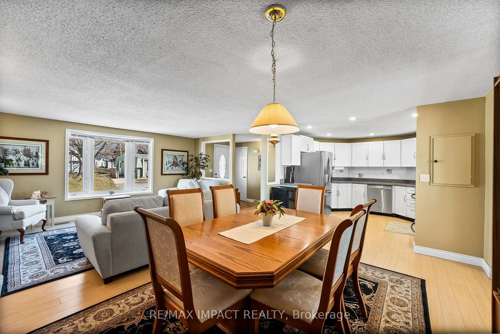 Photo 16 of 19 Bluffs Road, Clarington, Newcastle — HOMEH