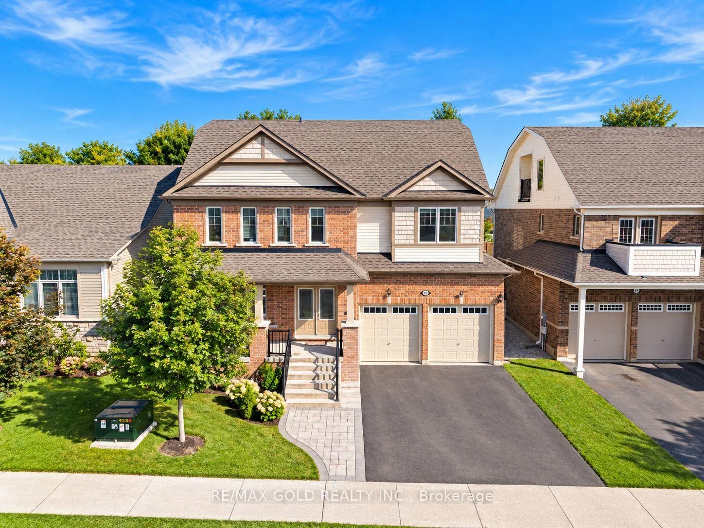 Front of 80 Harpin Way E