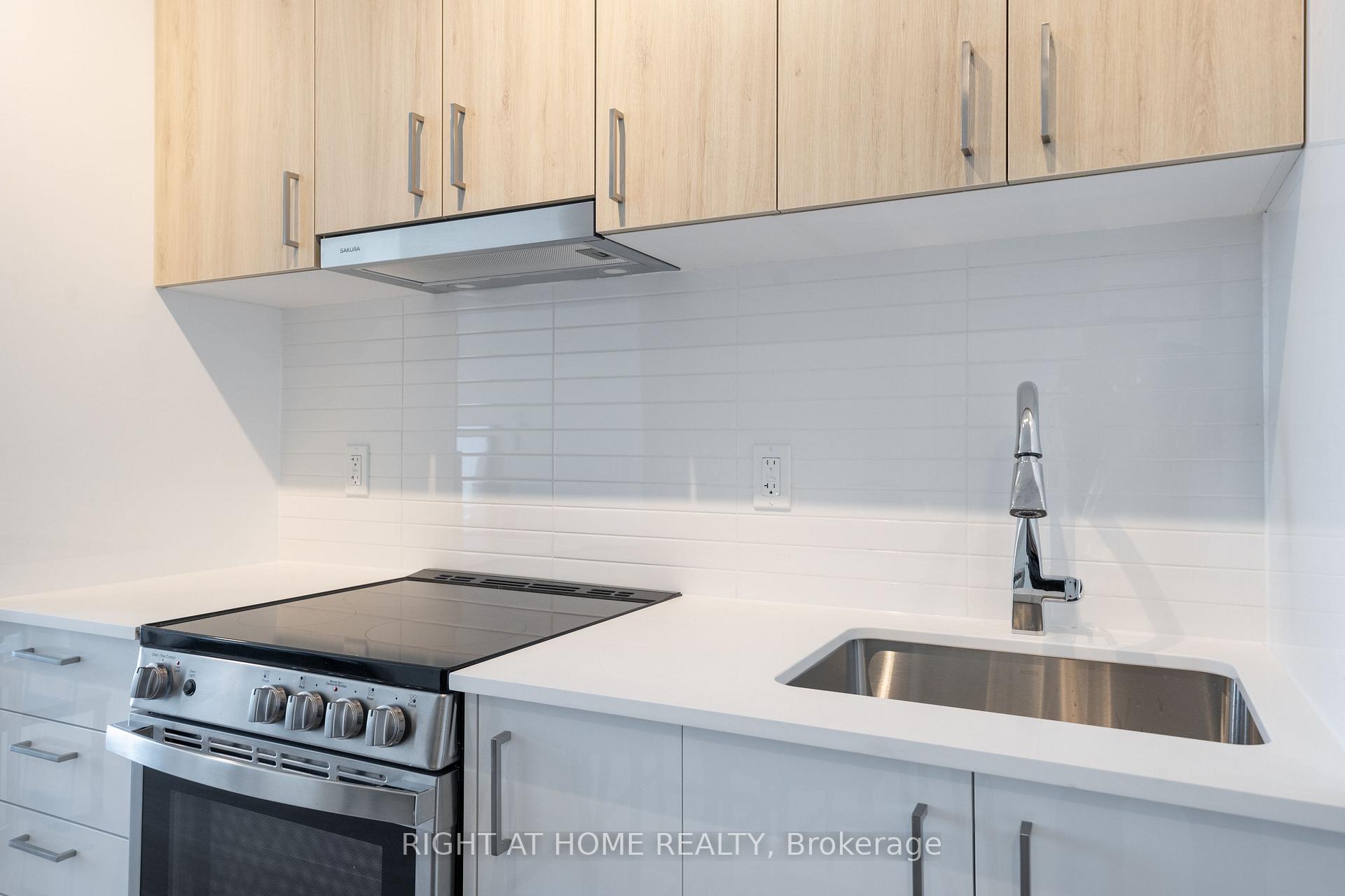 Photo 13 of Unit 2406, 50 Upper Mall Way, Vaughan, Brownridge — HOMEH