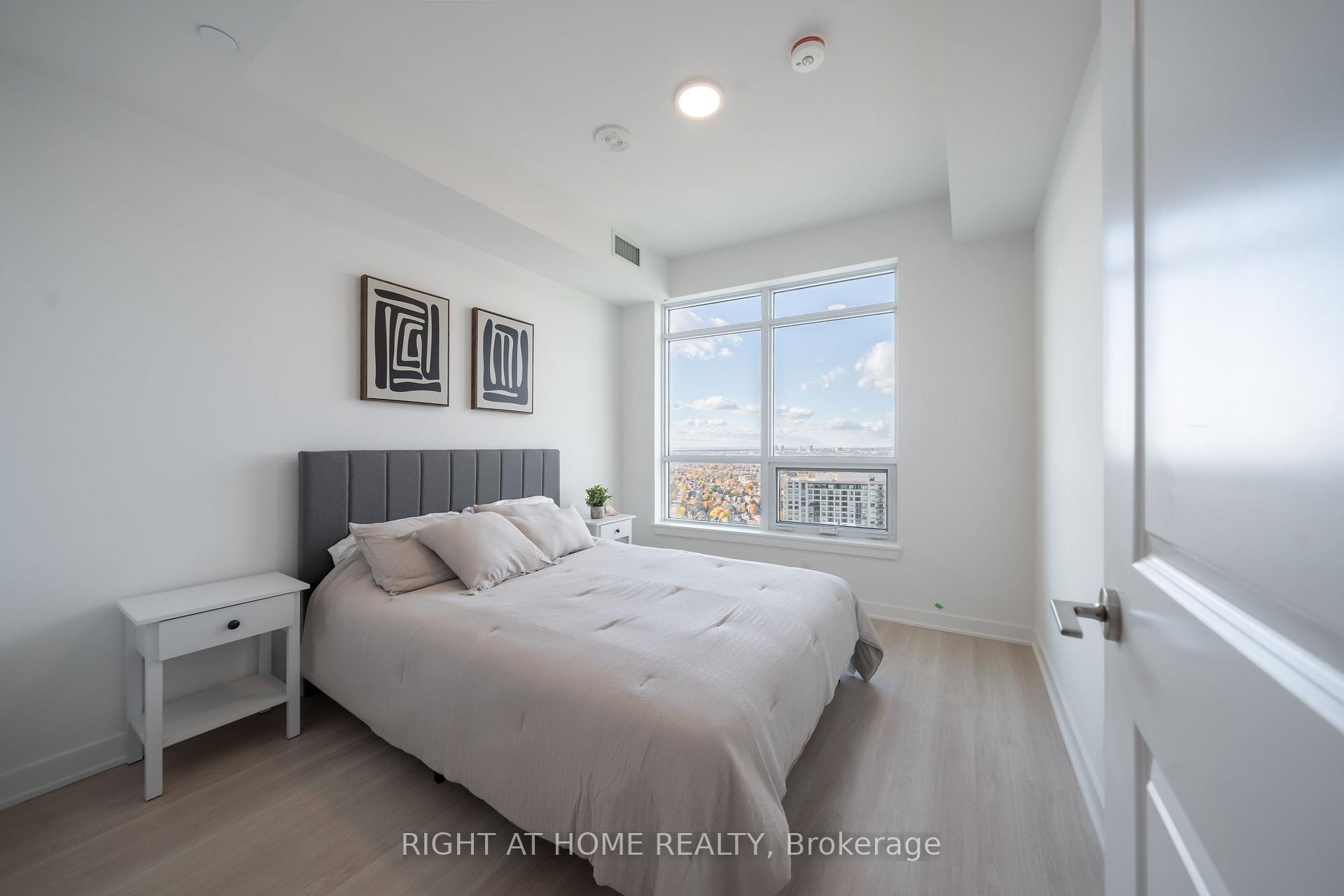 Photo 15 of Unit 2406, 50 Upper Mall Way, Vaughan, Brownridge — HOMEH