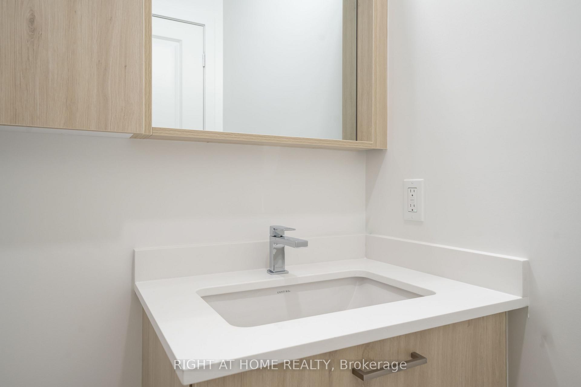 Photo 21 of Unit 2406, 50 Upper Mall Way, Vaughan, Brownridge — HOMEH