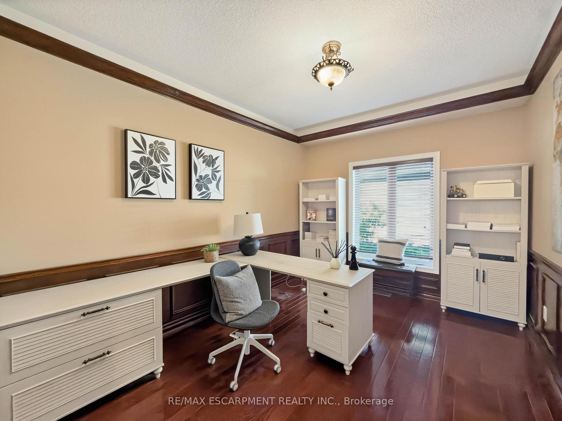 Photo 13 of 74 Davidson Boulevard, Hamilton, Dundas — HOMEH