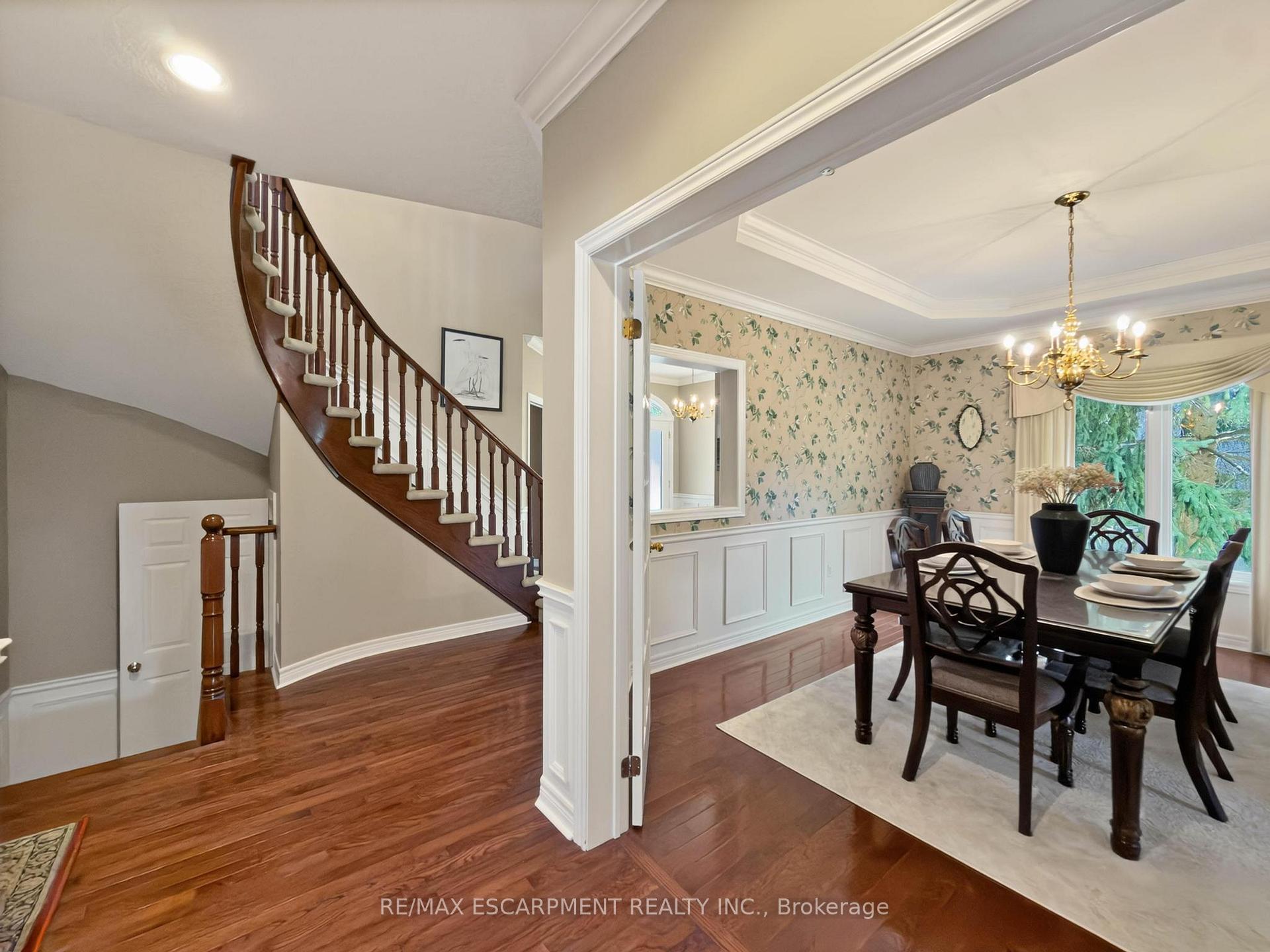 Photo 21 of 74 Davidson Boulevard, Hamilton, Dundas — HOMEH