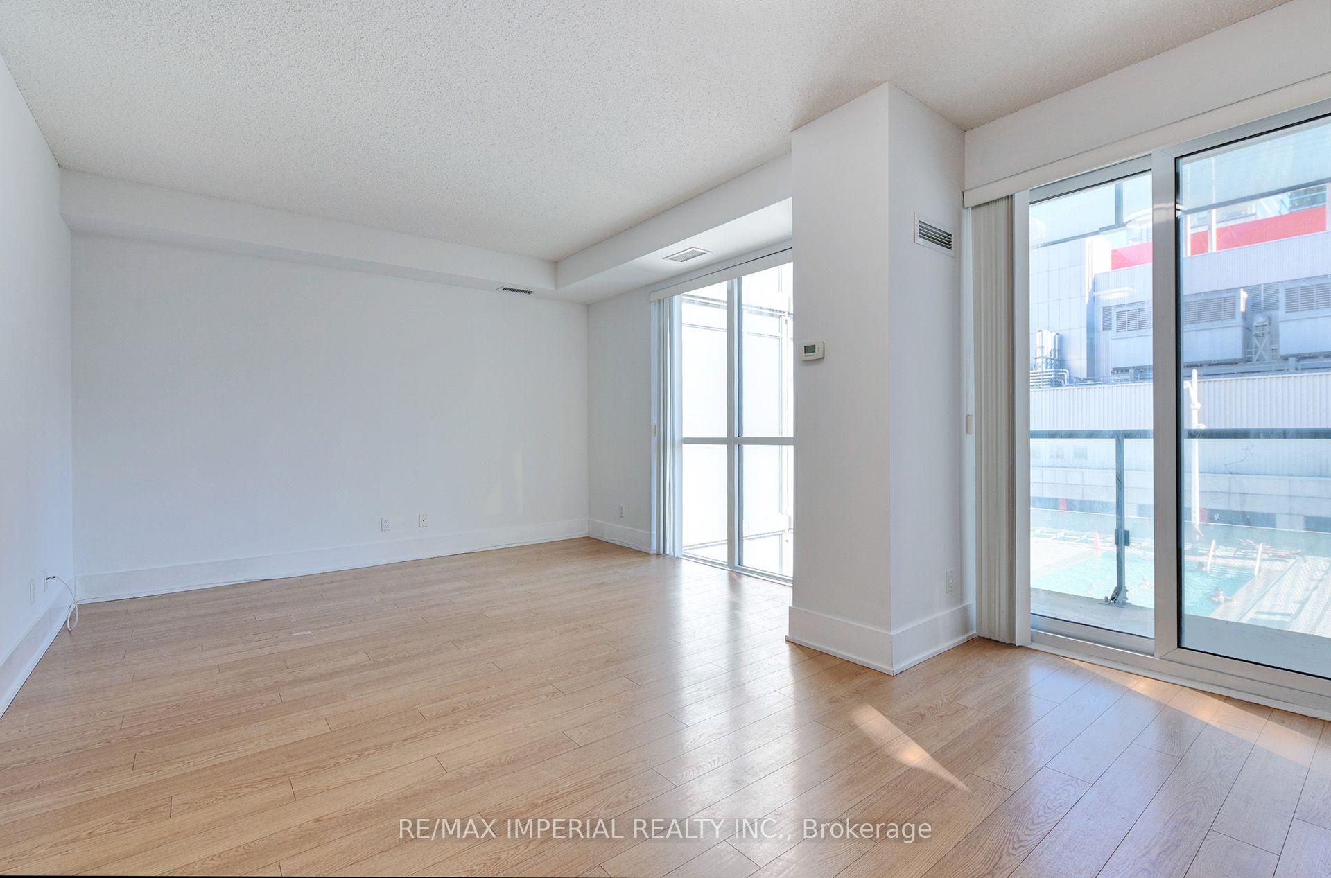 Photo 6 of Unit 1605, 300 Front Street W, Toronto, Waterfront Communities — HOMEH