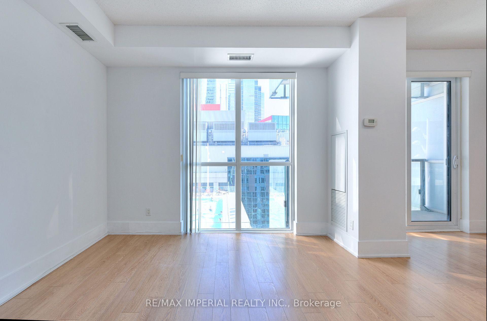 Photo 7 of Unit 1605, 300 Front Street W, Toronto, Waterfront Communities — HOMEH