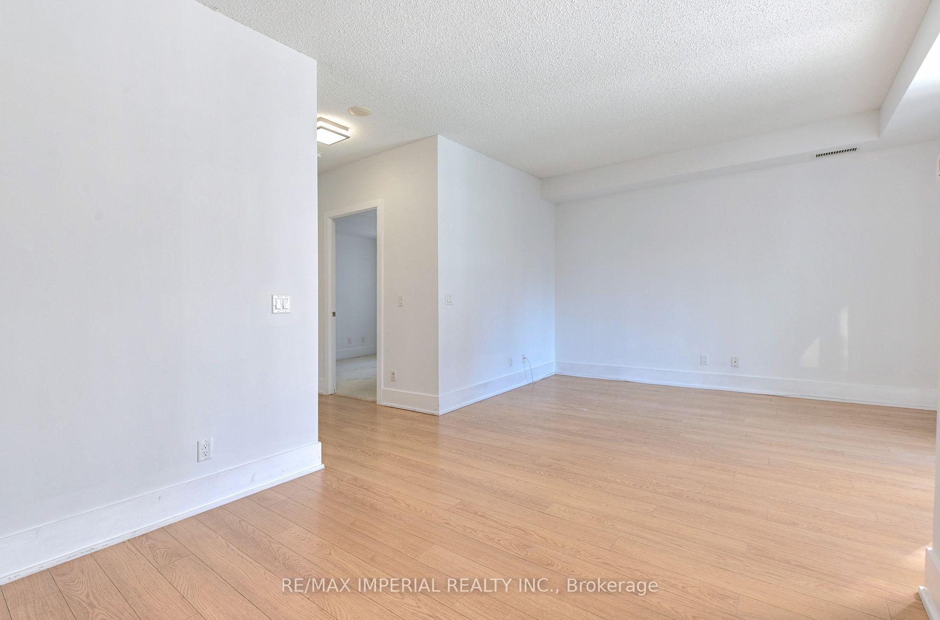 Photo 8 of Unit 1605, 300 Front Street W, Toronto, Waterfront Communities — HOMEH