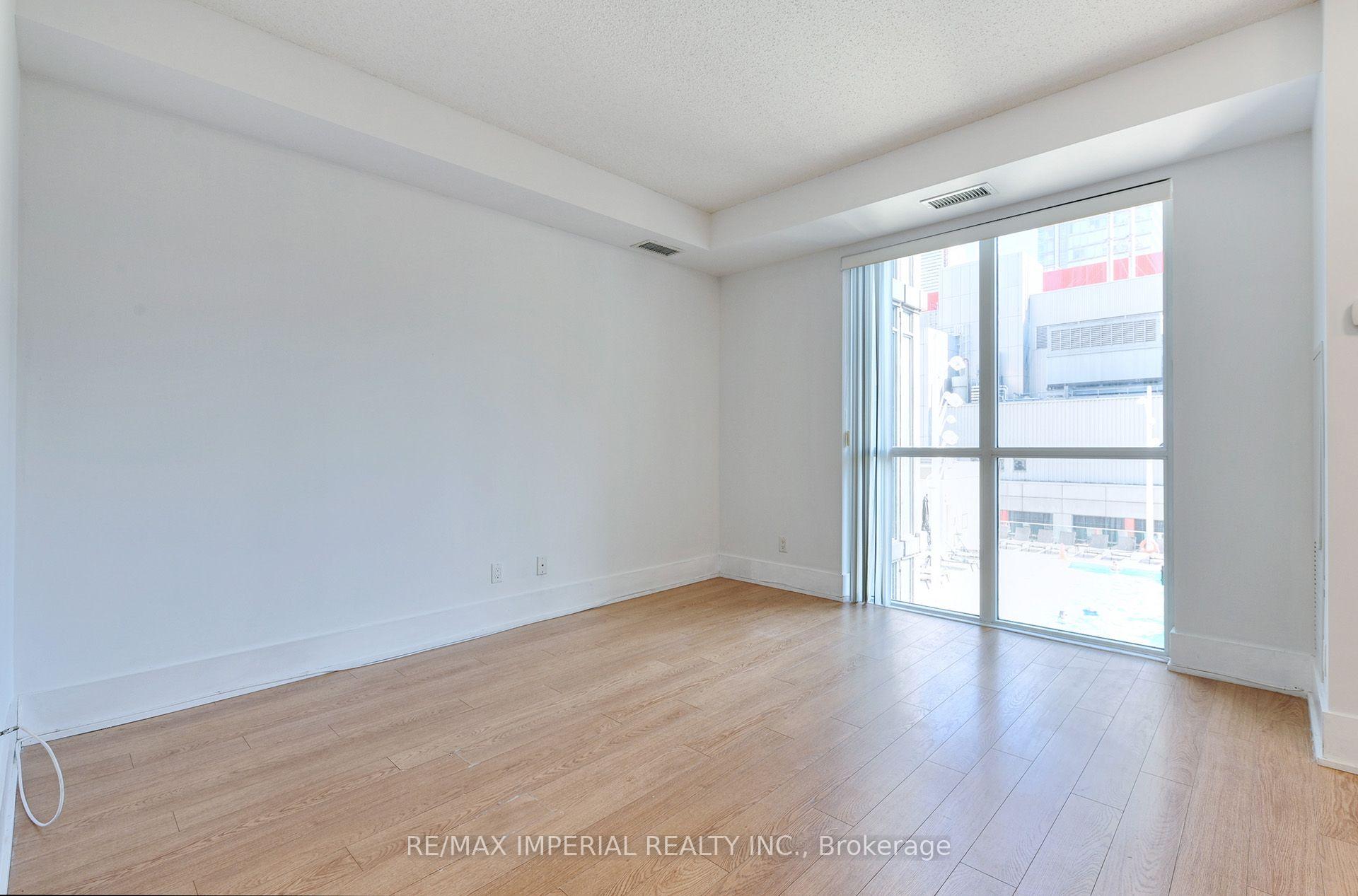 Photo 9 of Unit 1605, 300 Front Street W, Toronto, Waterfront Communities — HOMEH