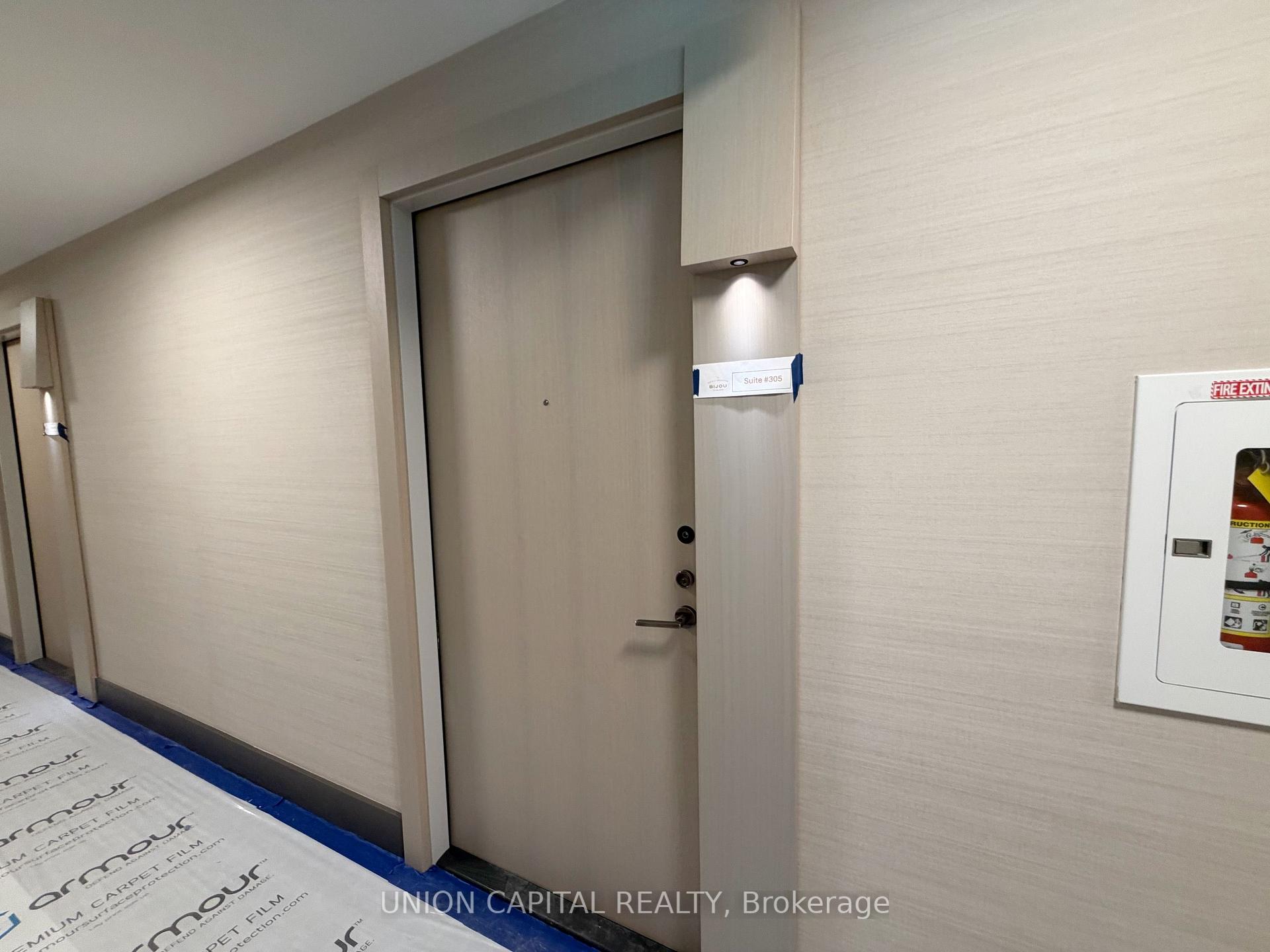 Photo 2 of Unit 305, 2450 Bloor Street, Toronto, Lambton Baby Point — HOMEH