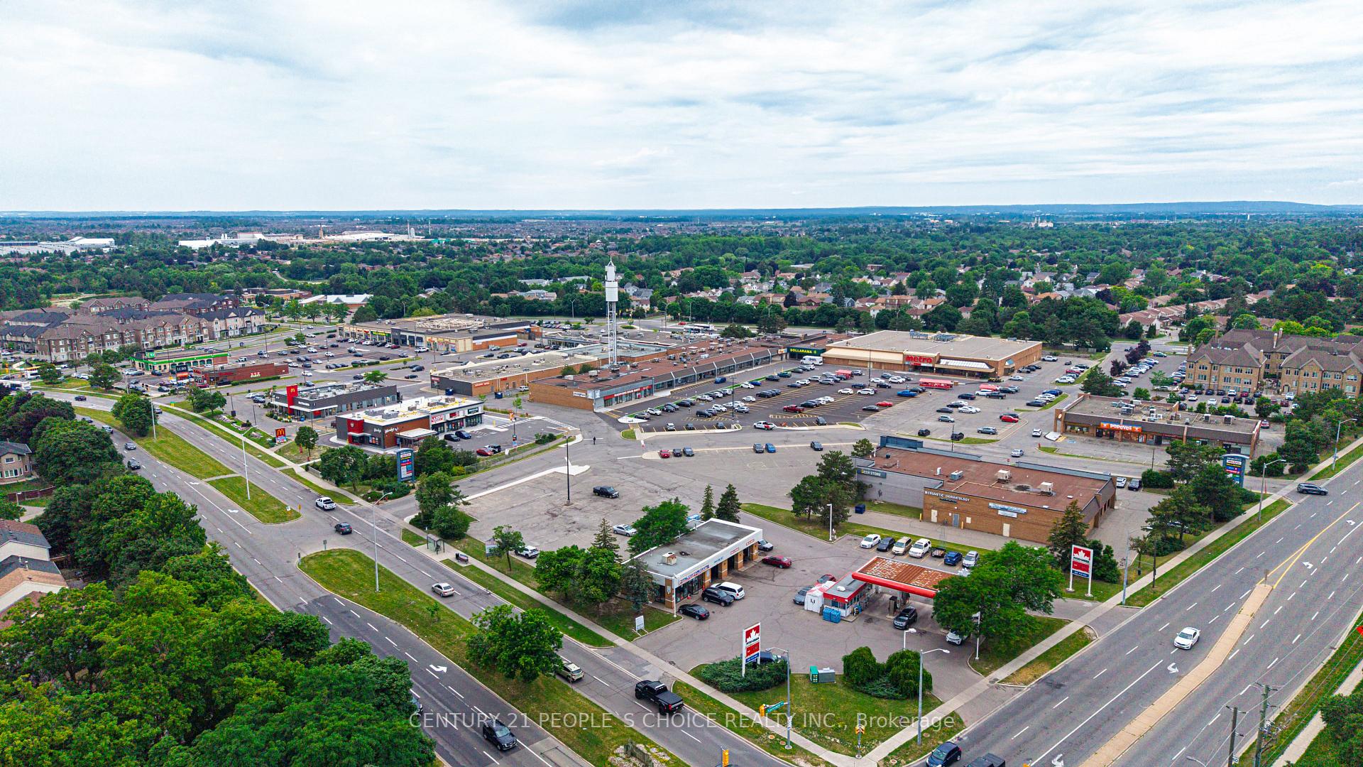 Photo 2 of 27 Reynier Drive, Brampton, Heart Lake East — HOMEH