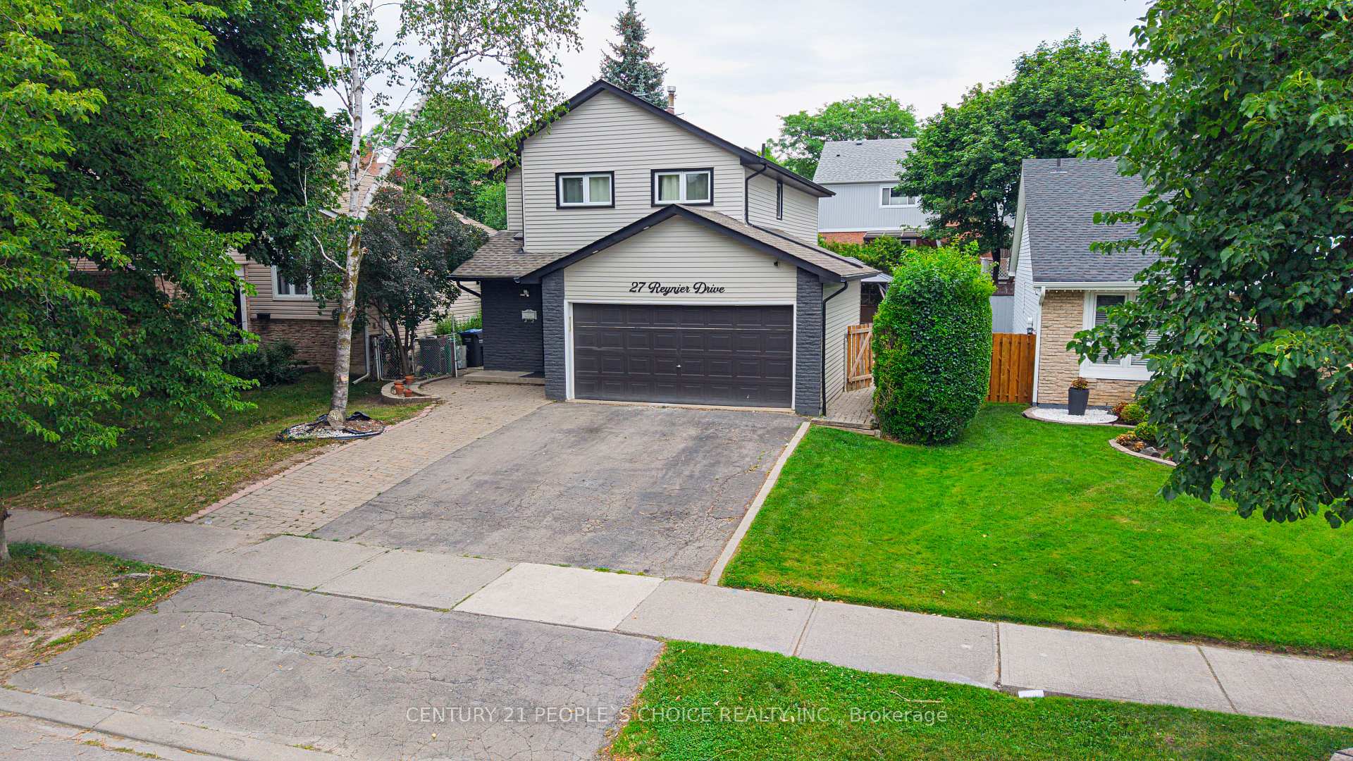 Photo 12 of 27 Reynier Drive, Brampton, Heart Lake East — HOMEH