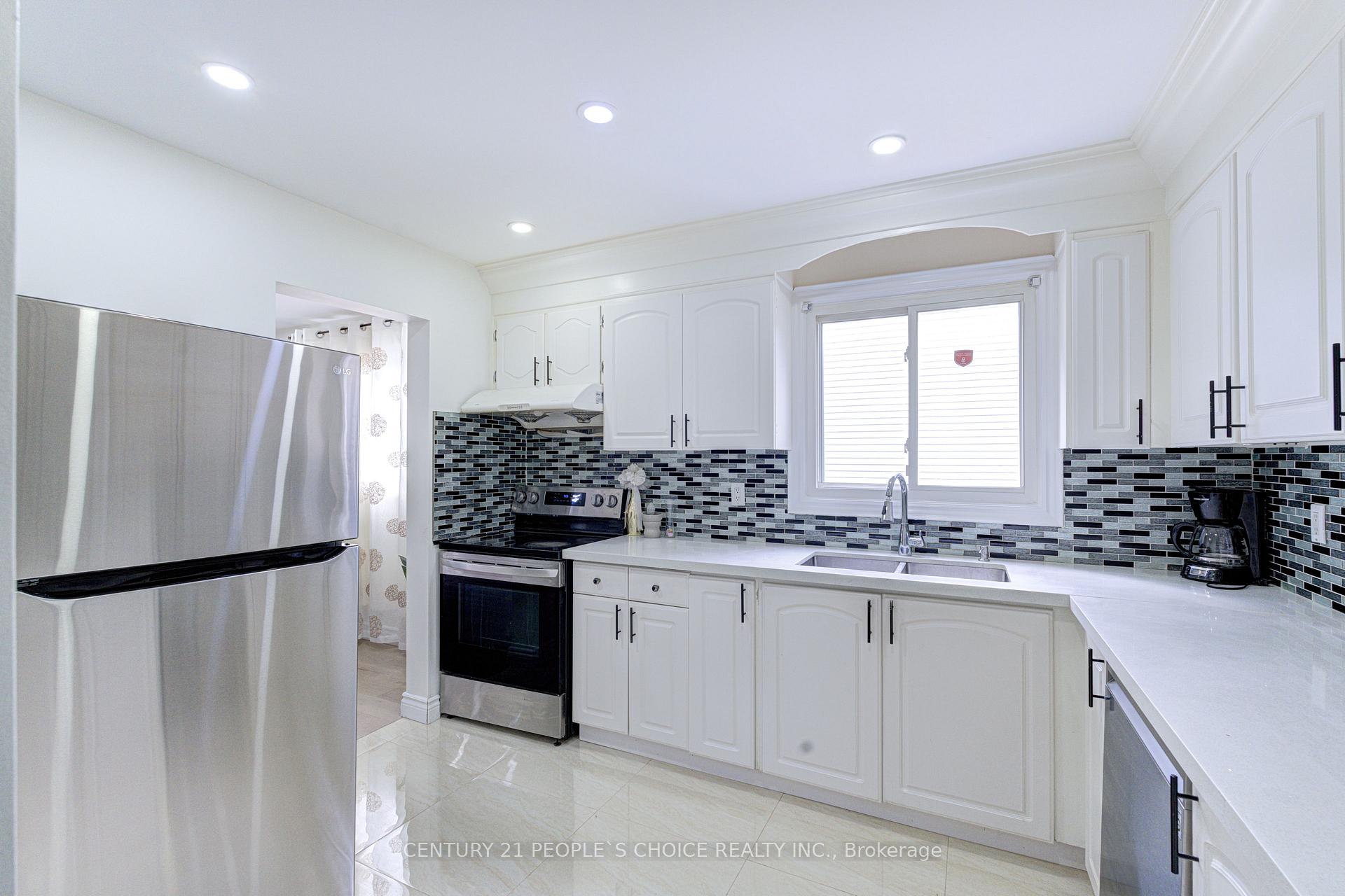 Photo 23 of 27 Reynier Drive, Brampton, Heart Lake East — HOMEH