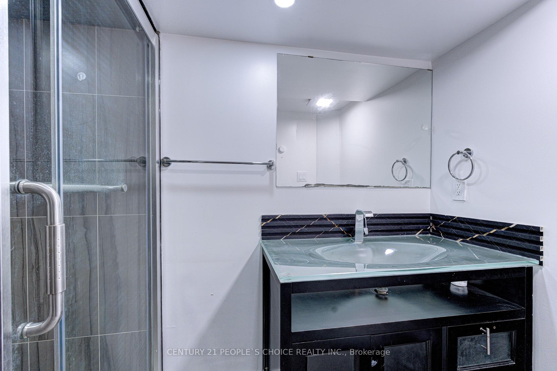 Photo 36 of 27 Reynier Drive, Brampton, Heart Lake East — HOMEH
