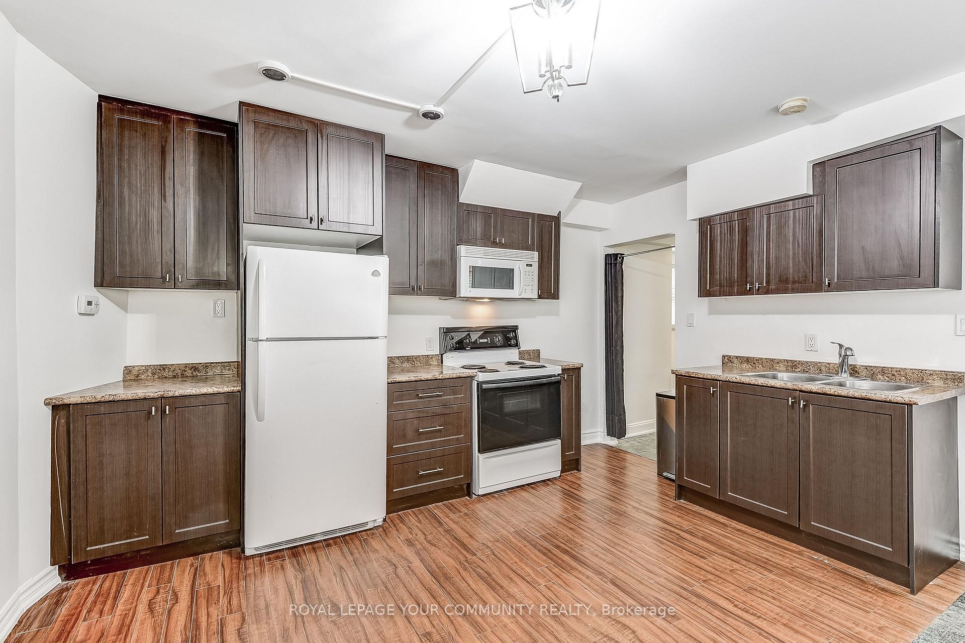 Photo 10 of Unit A, 23-A Washington Street, Markham, Old Markham Village — HOMEH