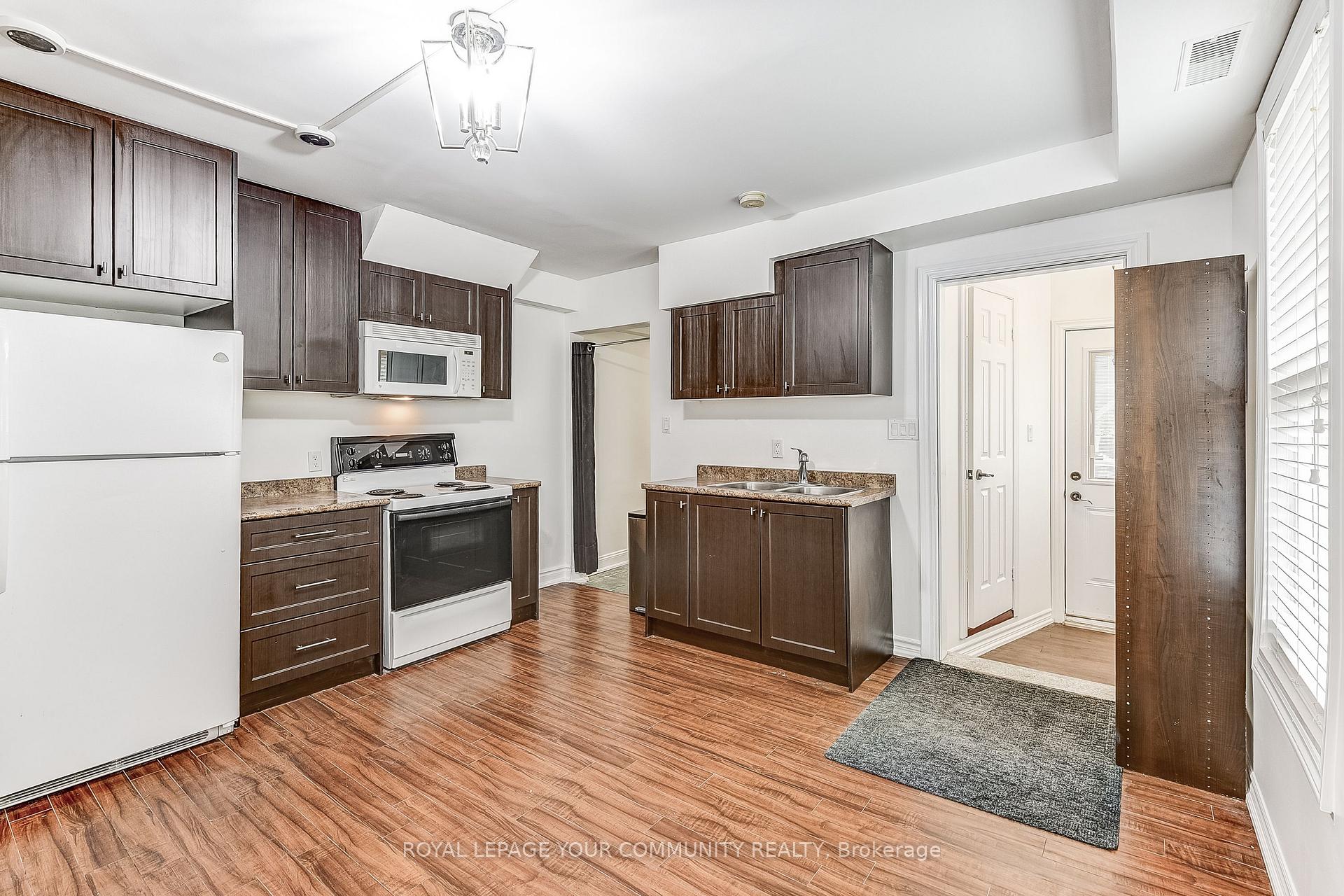 Photo 11 of Unit A, 23-A Washington Street, Markham, Old Markham Village — HOMEH