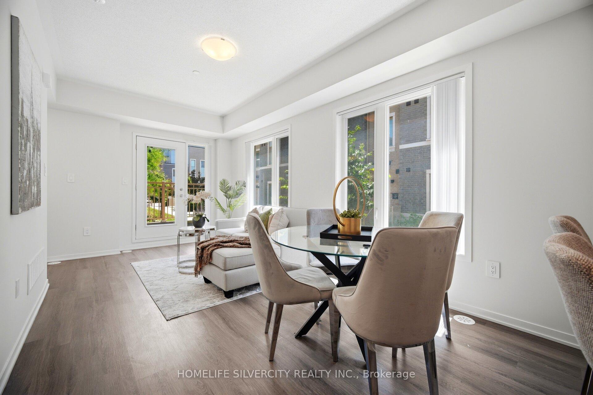 Photo 6 of Unit 13, 11 Honeycrisp Crescent, Vaughan, Vaughan Corporate Centre — HOMEH