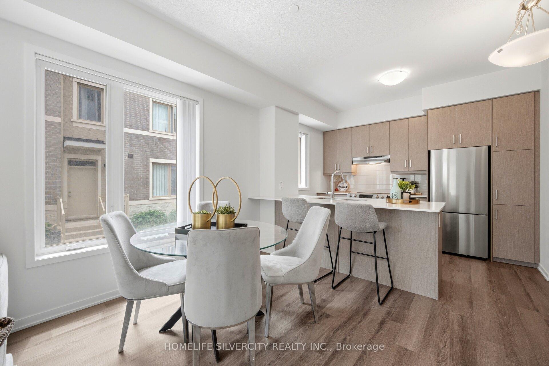 Photo 8 of Unit 13, 11 Honeycrisp Crescent, Vaughan, Vaughan Corporate Centre — HOMEH
