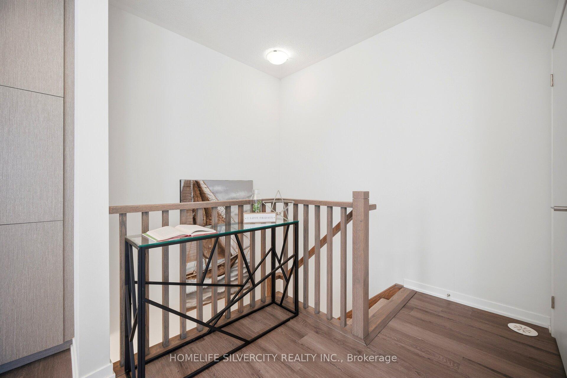 Photo 17 of Unit 13, 11 Honeycrisp Crescent, Vaughan, Vaughan Corporate Centre — HOMEH