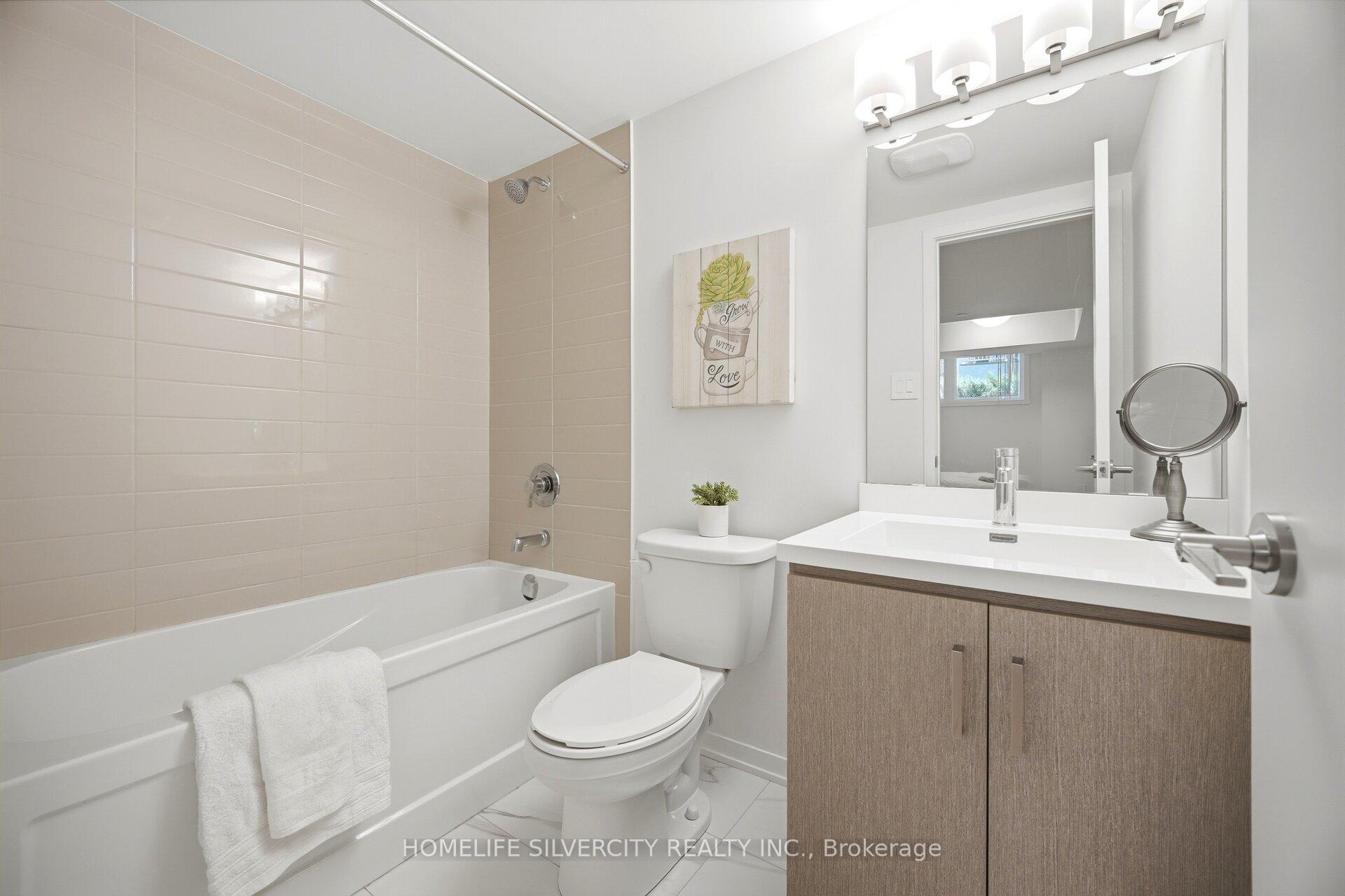 Photo 23 of Unit 13, 11 Honeycrisp Crescent, Vaughan, Vaughan Corporate Centre — HOMEH