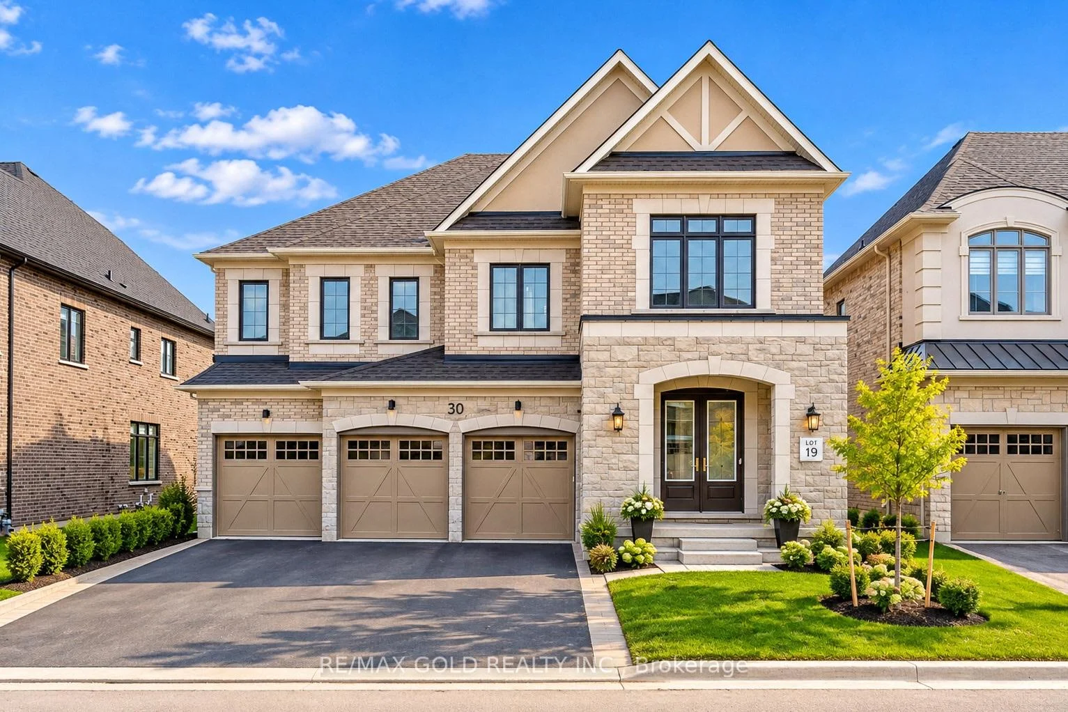 Photo of 30 Mosswood Trail