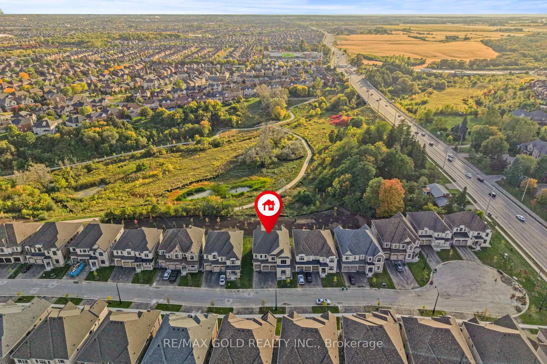 Photo 5 of 30 Mosswood Trail, Brampton, Vales of Castlemore — HOMEH