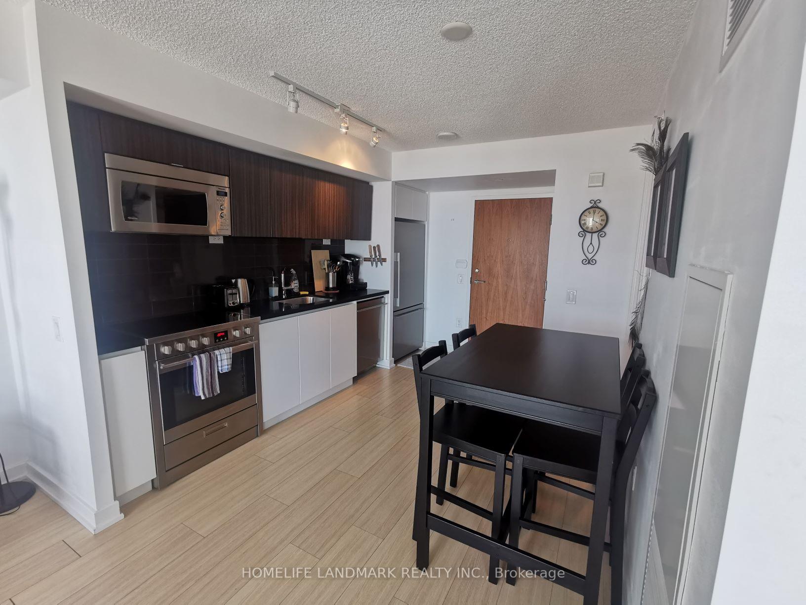 Photo 8 of Unit 3611, 85 Queens Wharf Road, Toronto, Waterfront Communities — HOMEH
