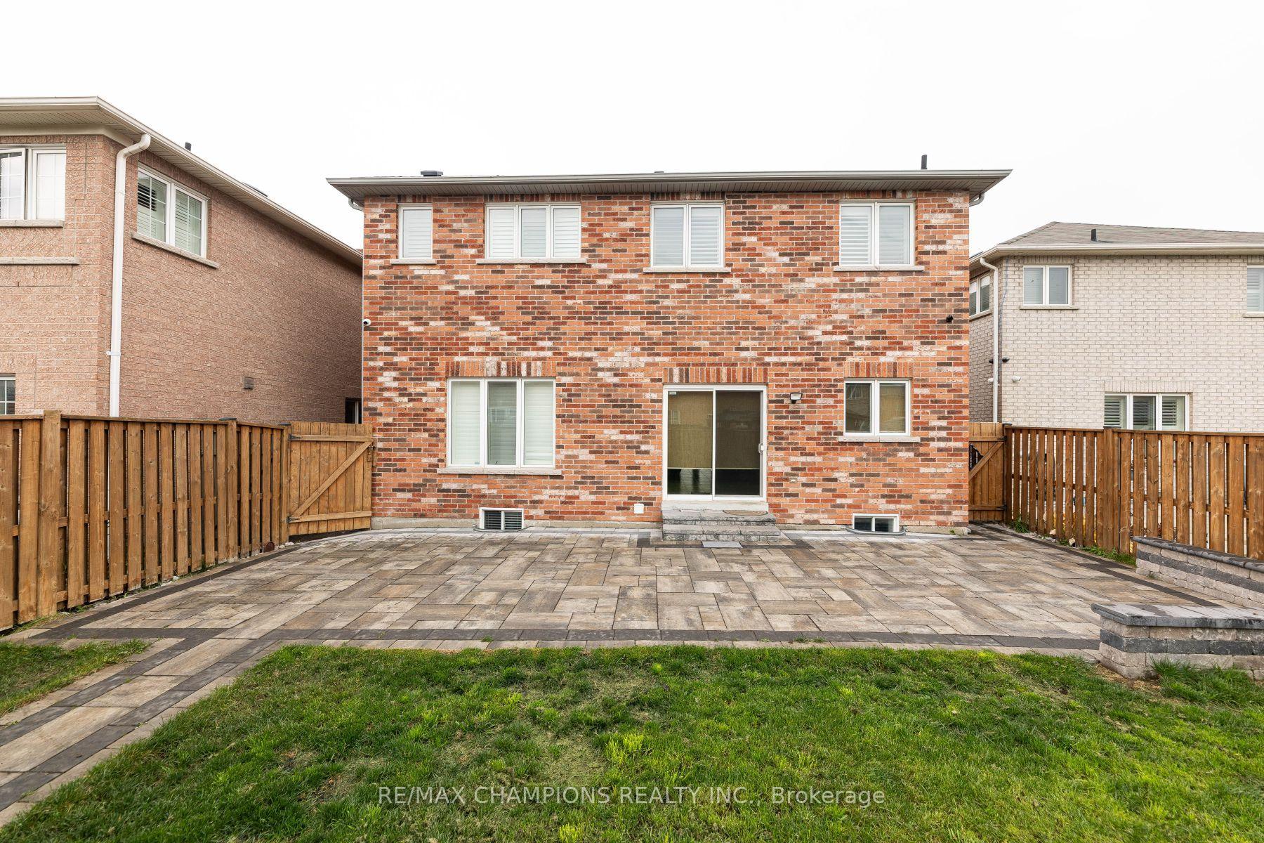 Photo 13 of Unit Upper, 89 Bayhampton Drive, Brampton, Vales of Castlemore — HOMEH
