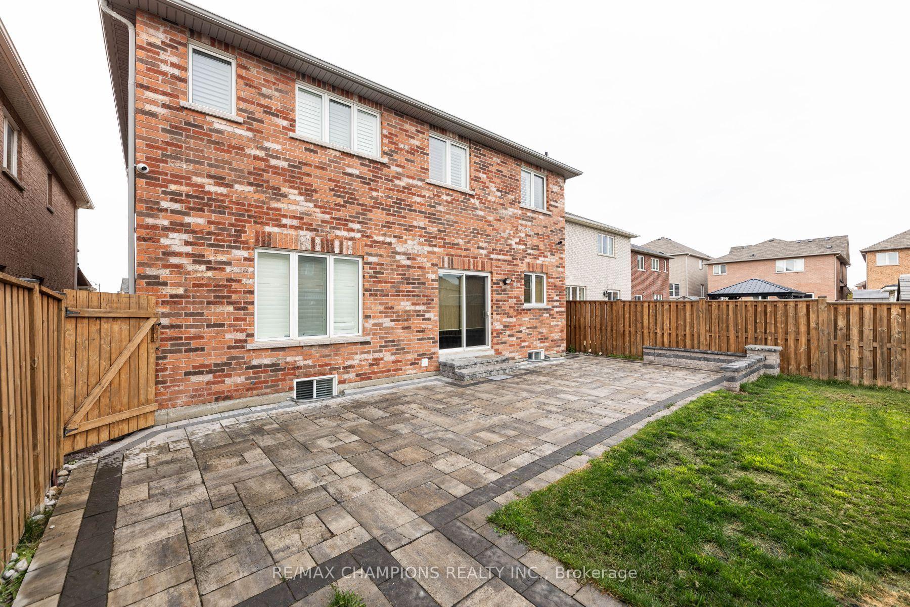 Photo 14 of Unit Upper, 89 Bayhampton Drive, Brampton, Vales of Castlemore — HOMEH