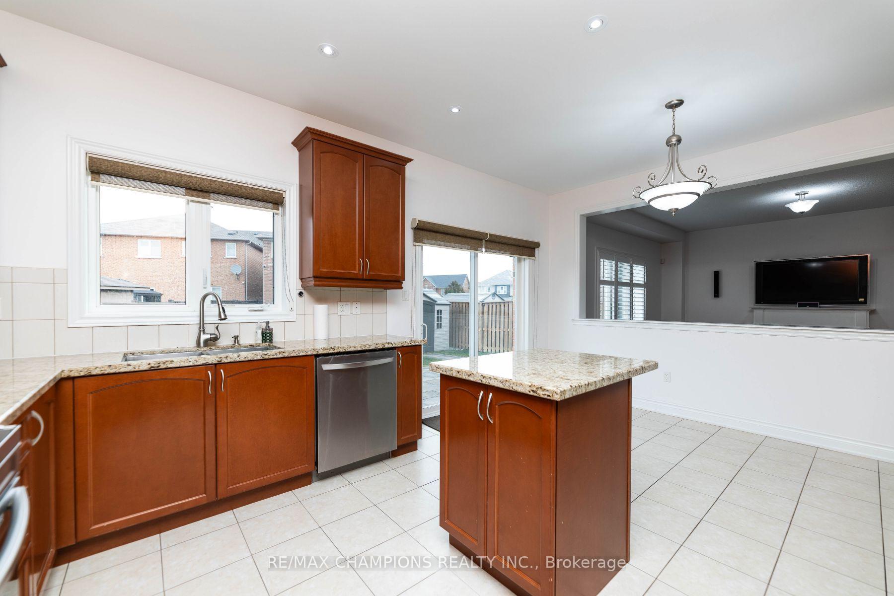 Photo 37 of Unit Upper, 89 Bayhampton Drive, Brampton, Vales of Castlemore — HOMEH