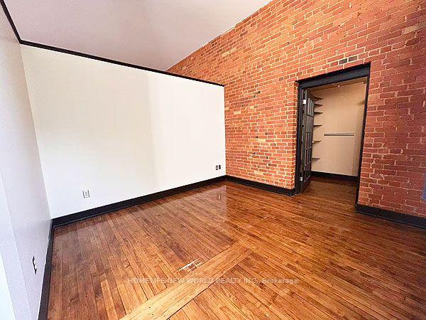 Photo 12 of Unit 25, 357 Hunter Street W, Hamilton, Kirkendall — HOMEH