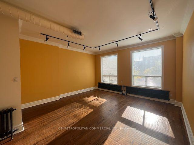 Photo 12 of 401 Spadina Avenue, Toronto, Kensington-Chinatown — HOMEH