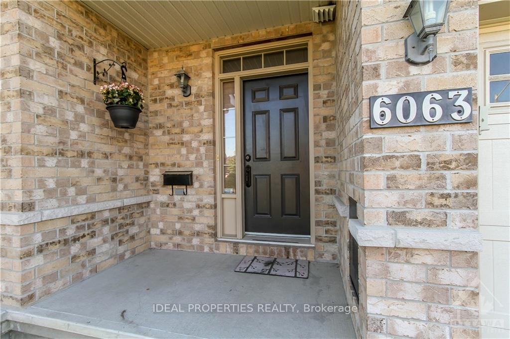 Photo 2 of 6063 North Bluff Drive, Ottawa, Riverside South/Gloucester Glen — HOMEH