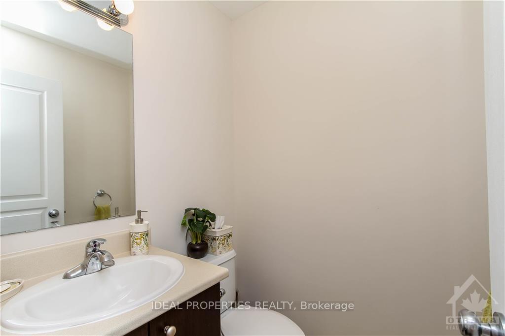 Photo 5 of 6063 North Bluff Drive, Ottawa, Riverside South/Gloucester Glen — HOMEH