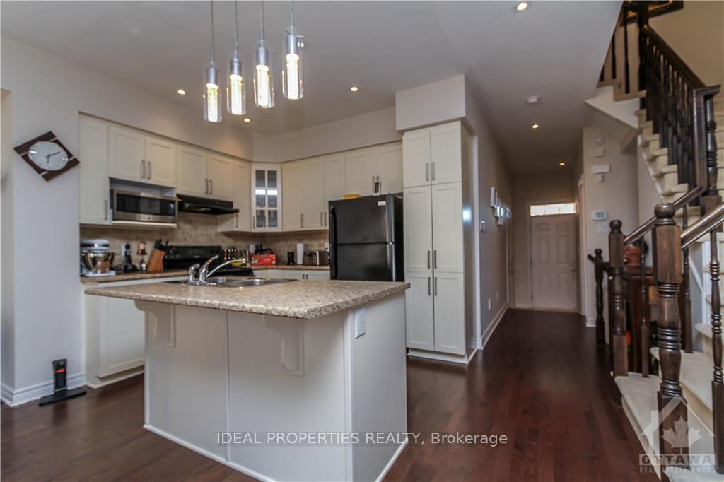Photo 11 of 6063 North Bluff Drive, Ottawa, Riverside South/Gloucester Glen — HOMEH