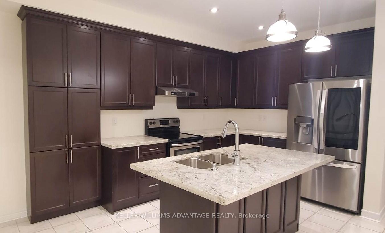 Photo 4 of 84 Little Britain Crescent, Brampton, Bram West — HOMEH
