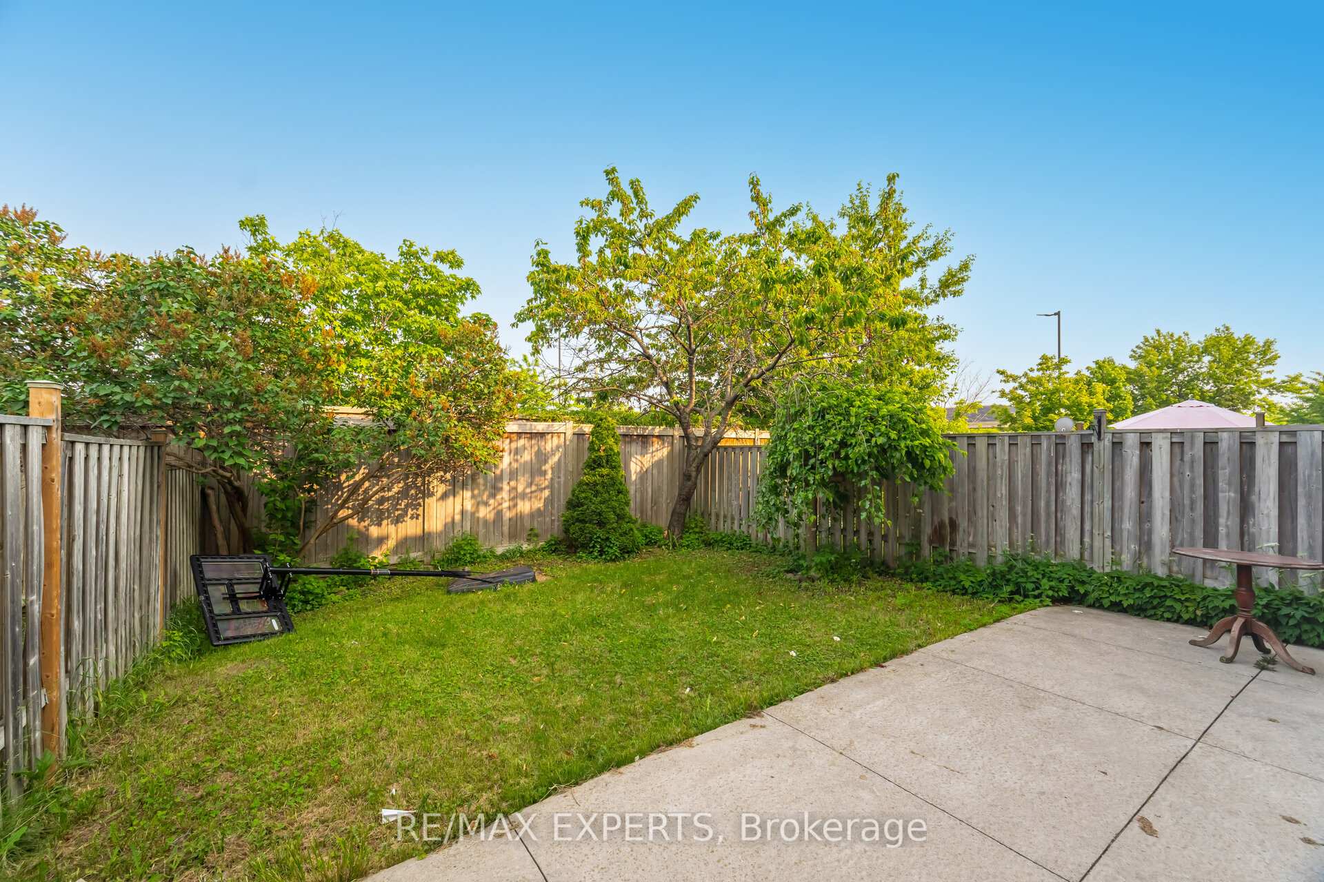 Photo 20 of 82 Twin Pines Crescent, Brampton, Northwest Sandalwood Parkway — HOMEH
