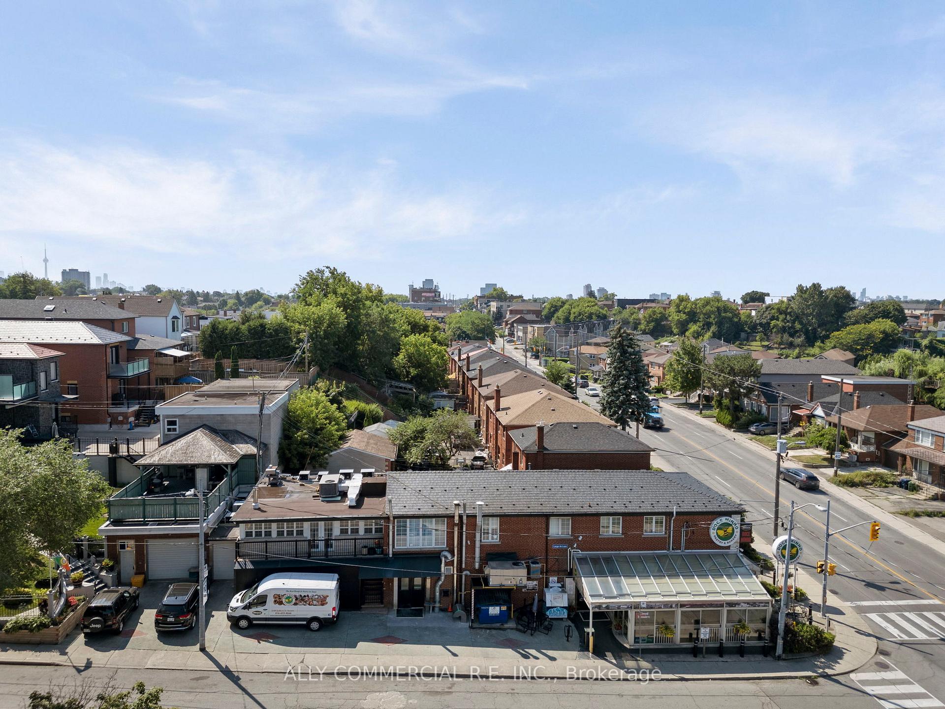 Photo 4 of 2189 Dufferin Street, Toronto, Oakwood Village — HOMEH
