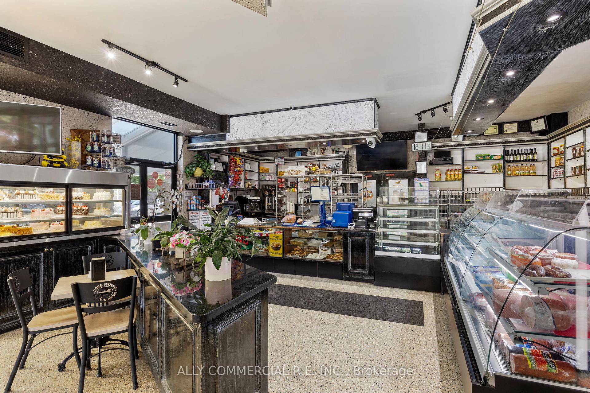 Photo 5 of 2189 Dufferin Street, Toronto, Oakwood Village — HOMEH