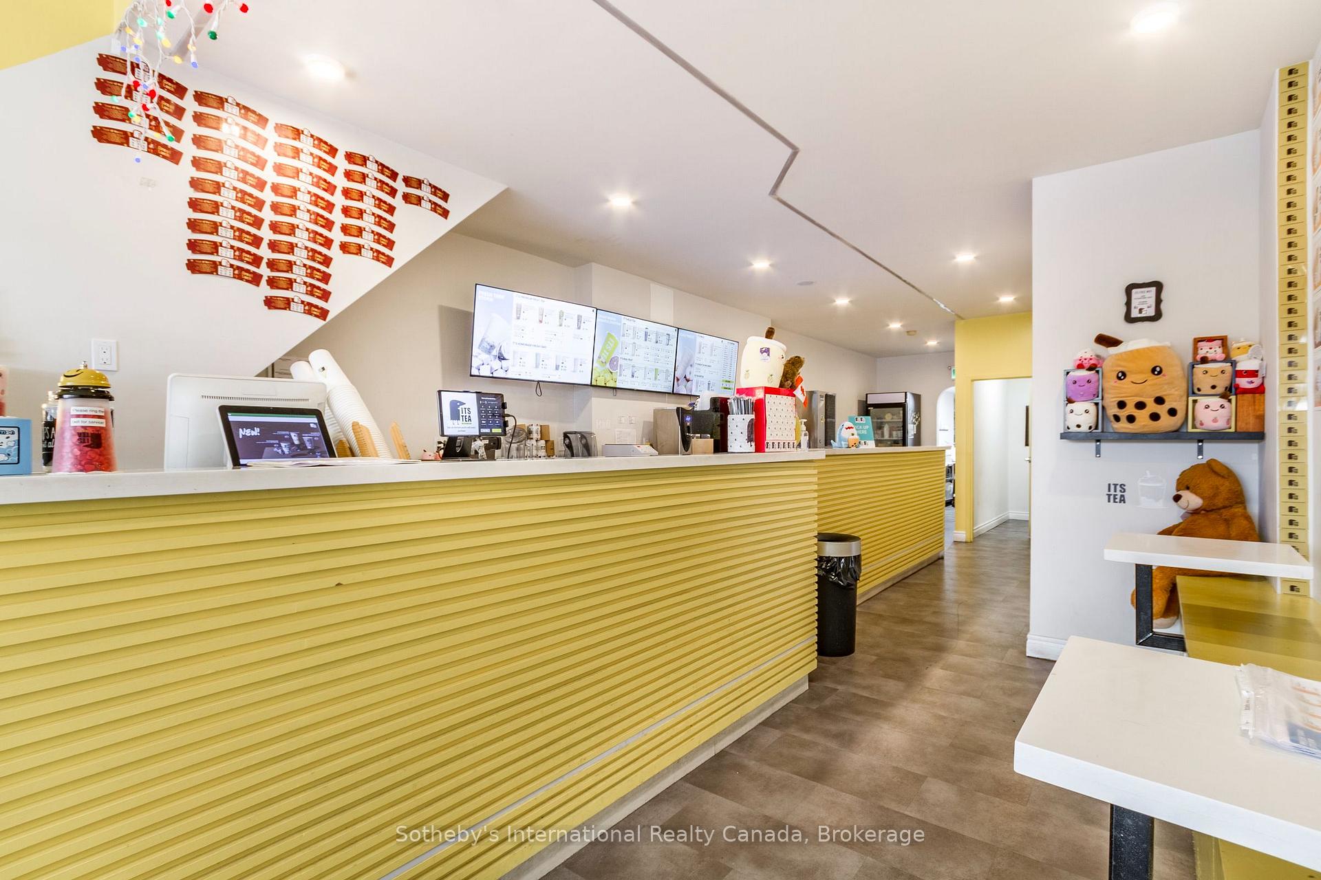 Photo 11 of 635 Mount Pleasant Road, Toronto, Mount Pleasant East — HOMEH