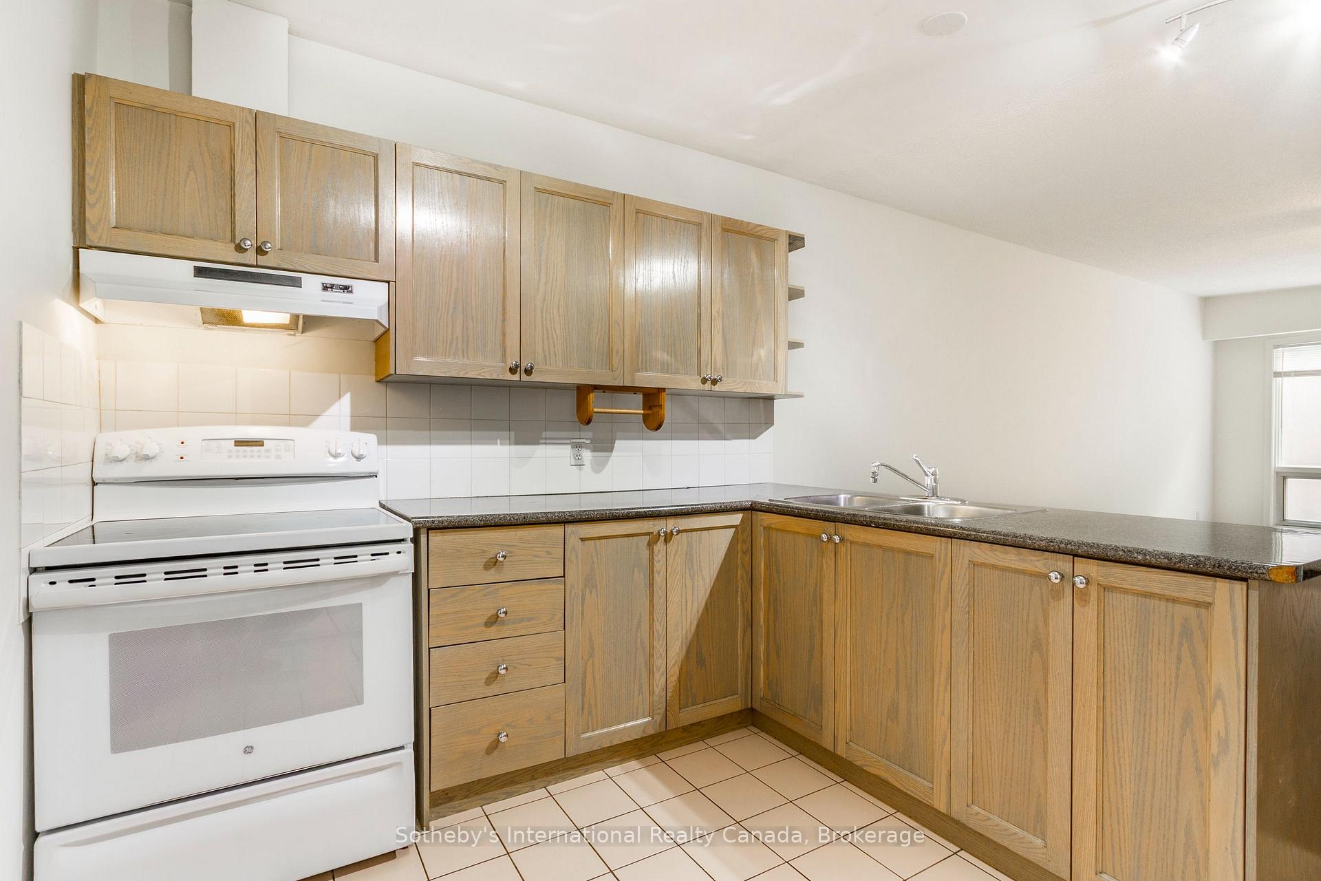 Photo 23 of 635 Mount Pleasant Road, Toronto, Mount Pleasant East — HOMEH