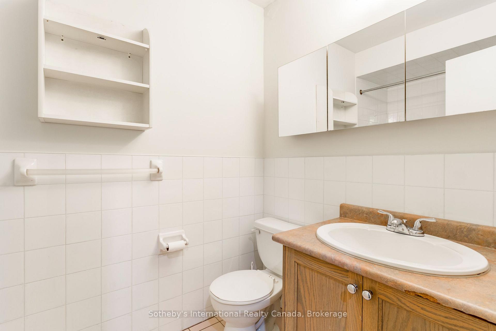 Photo 25 of 635 Mount Pleasant Road, Toronto, Mount Pleasant East — HOMEH